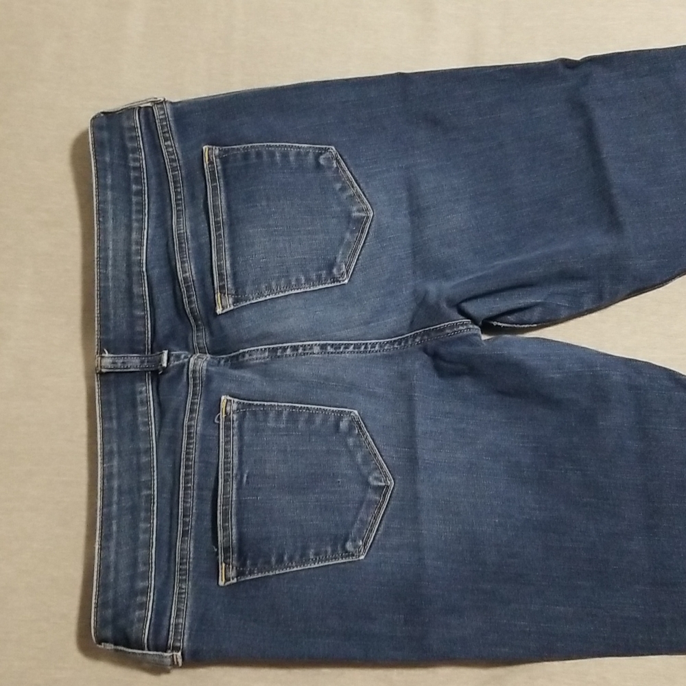 A.N.A Shorts Capris or Ankle Pants - Picture 13 of 16